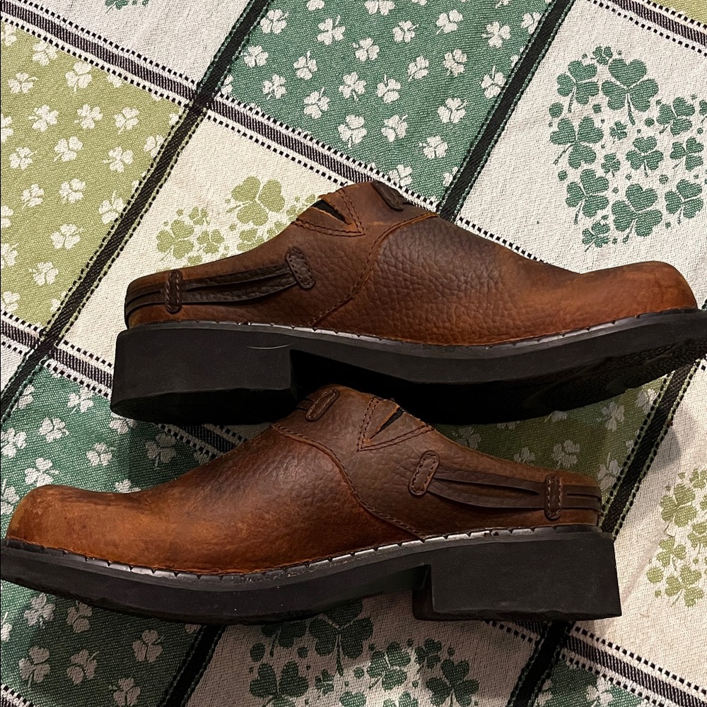 Women’s Roper Crazy Horse Laces mules 8
Round toes. Like new. - Picture 15 of 16